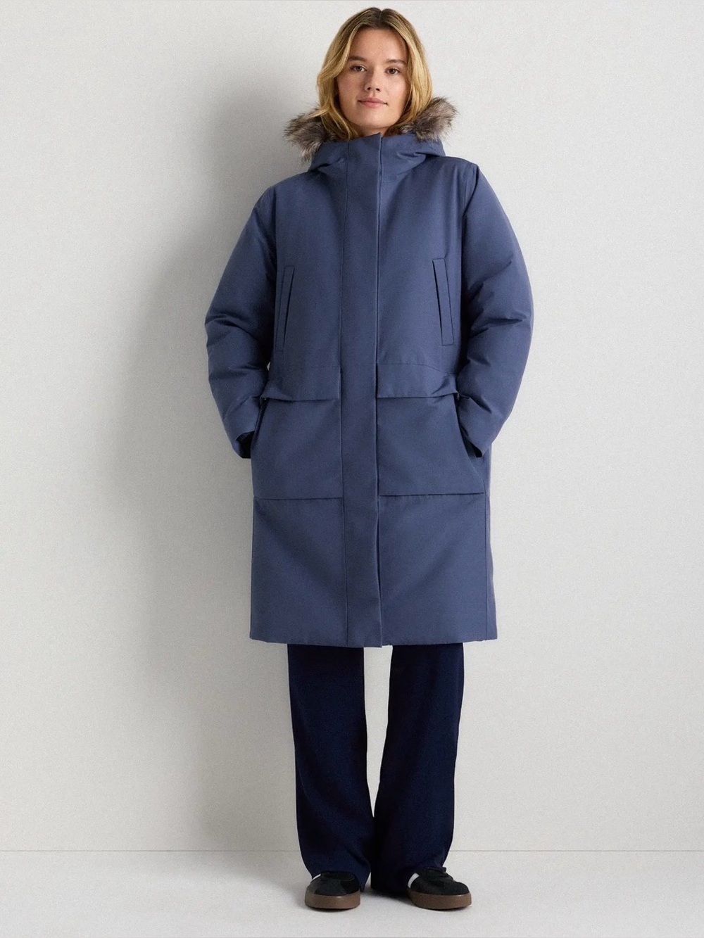 Quince NWT Women's Storm Blue Responsible Down Hooded Long Parka Jacket L Large